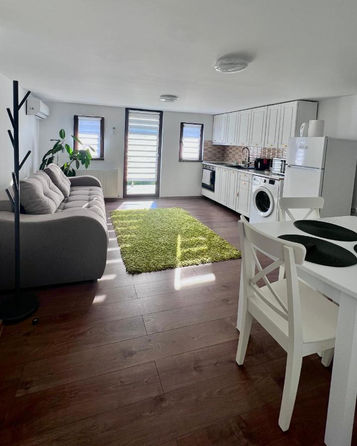 Lovely Loft Κλουζ-Ναπόκα Εξωτερικό φωτογραφία